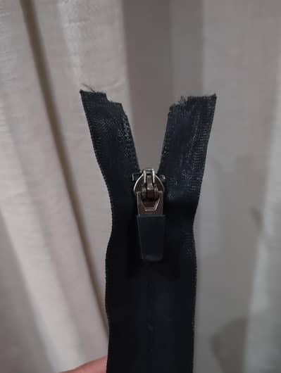 Zips for Jacket and uppers,. High export quality Zips full length.