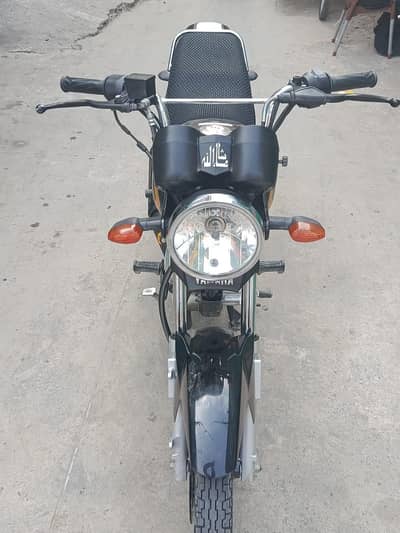 Yamaha 125cc salf sart