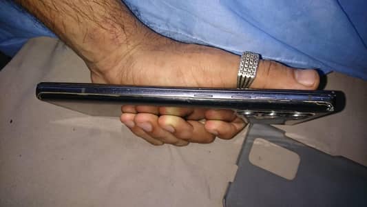 LG wing 12ram 256memory double screen with charger