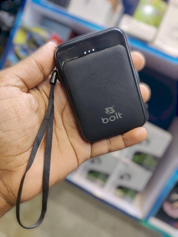 4000 mAh Power Mini: Compact, Pocket-Sized Power Bank with 2 USB Ports (1 Android, 1 USB-C)