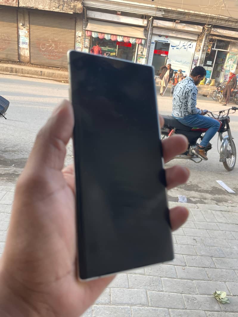 Samsung note 10 plus 4