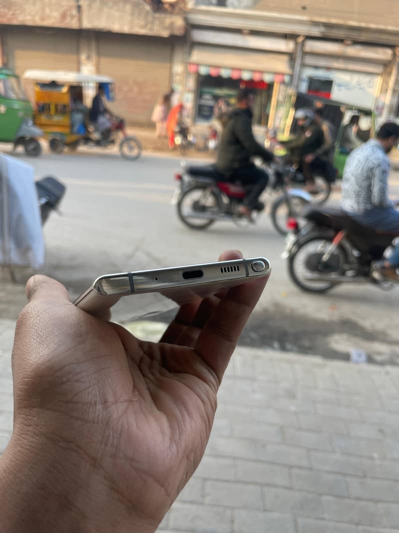 Samsung note 10 plus 5