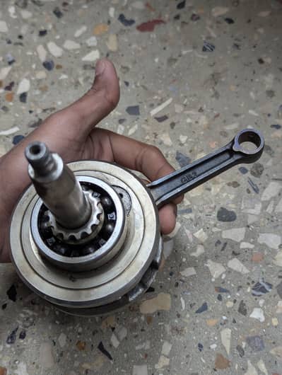 CD 70 w8 head Cylinder