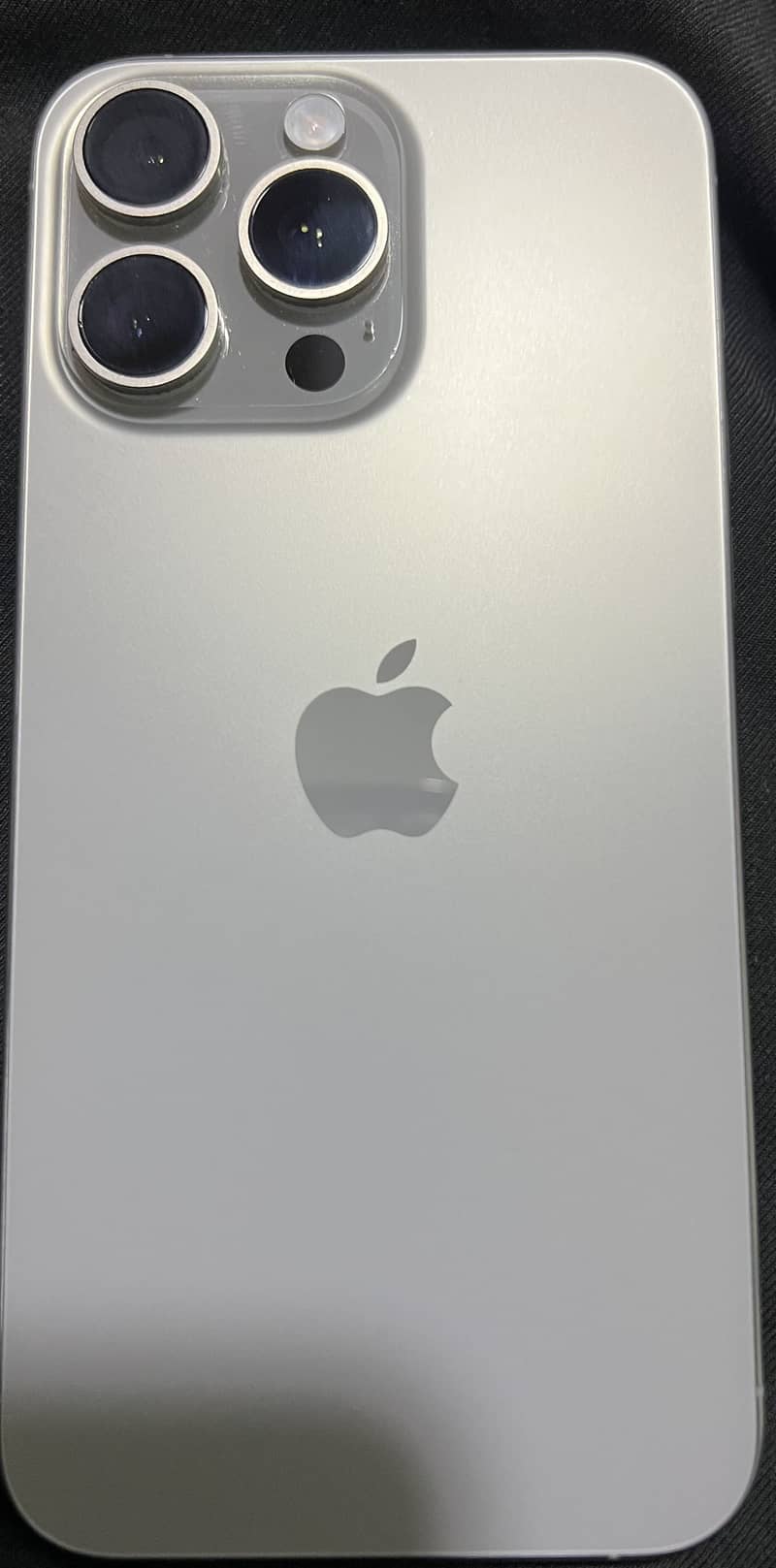 Iphone 15 pro max 0