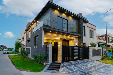 10-Marla Corner Brand New Bungalow For Sale At Top Location Near Ring Road Commercial Area Gold Creast Mall