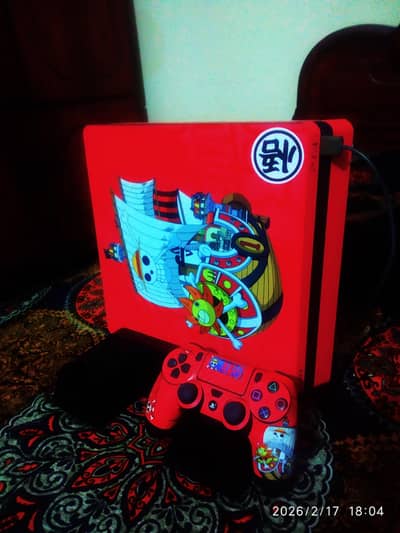 PS4 slim model: CHU-2168 with 5 games+ovio stand