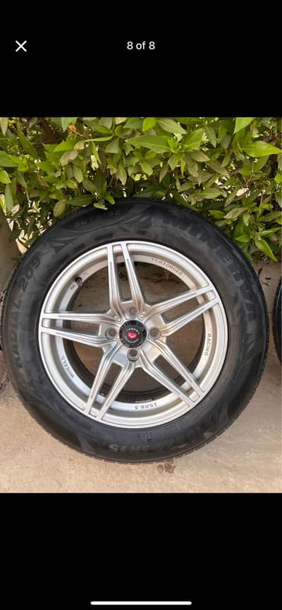 195/65/15 Radial tyre and Alloy rims
