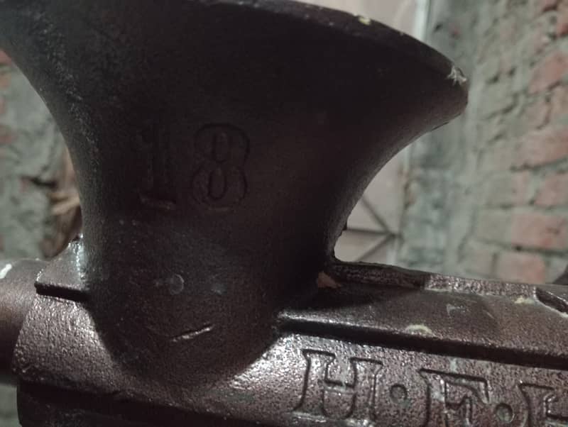 meat grinder قیمے والی مشین 2