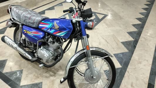 Registration 2025 model 2026 Hy 900 km used Hy