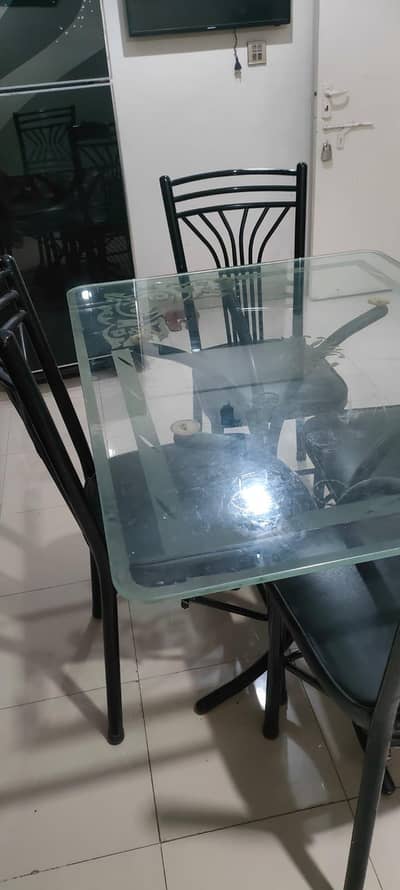 dining table New condition