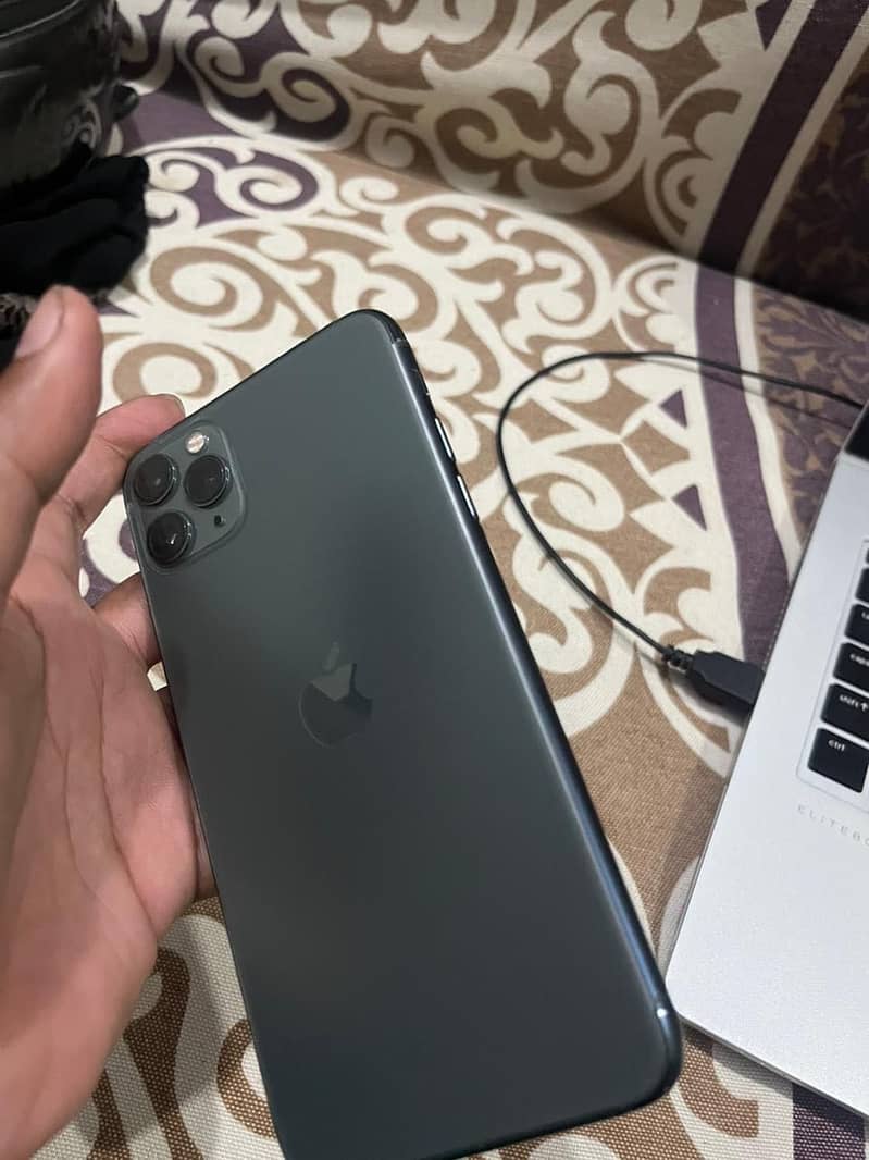 Iphone 11 pro max 6