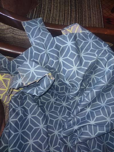 4 piece curtains 7 by 8 size mota acha  stuff ha