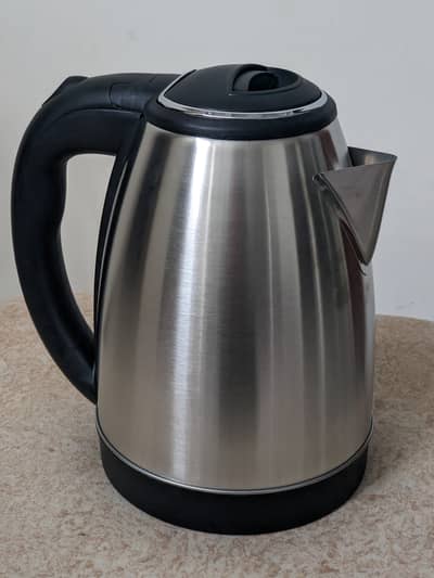 AKOVA Electric Kettle stainless steel body 2.0 Liter - 1500 Watts