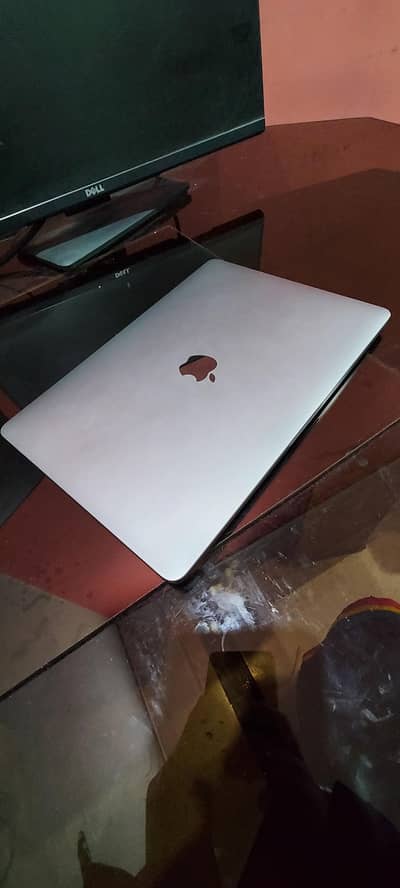 MacBook M1 Pro