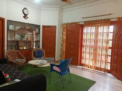 400SQYD 4BED DD PORTION AVALIABLE FOR RENT