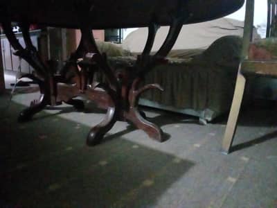 wooden dinning table