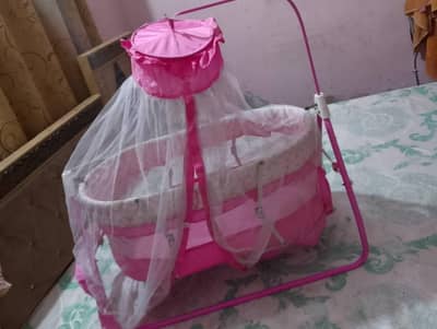 a perfect swing for newborn to 6 months baby