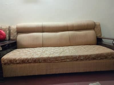 5 seater sofa used gud condition no damge