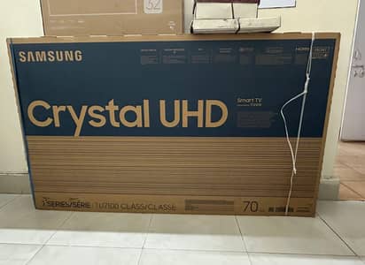 SAMSUNG 70 Inch Crystal UHD TV