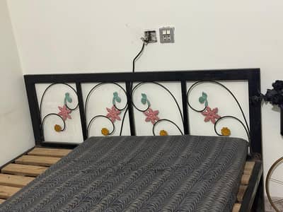 Beautiful solid iron bed queen size