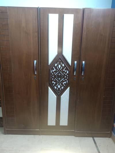 3 Door Wooden Almari