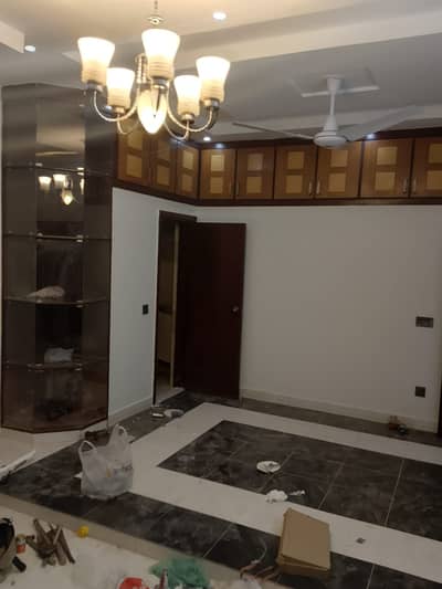 600sq. yd Ground Floor Portion for Rent in Gulshan Block-6