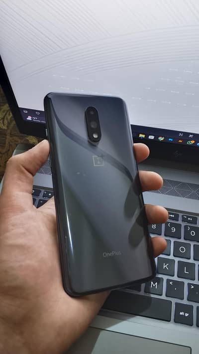 One Plus 7 -  8/256 gb
