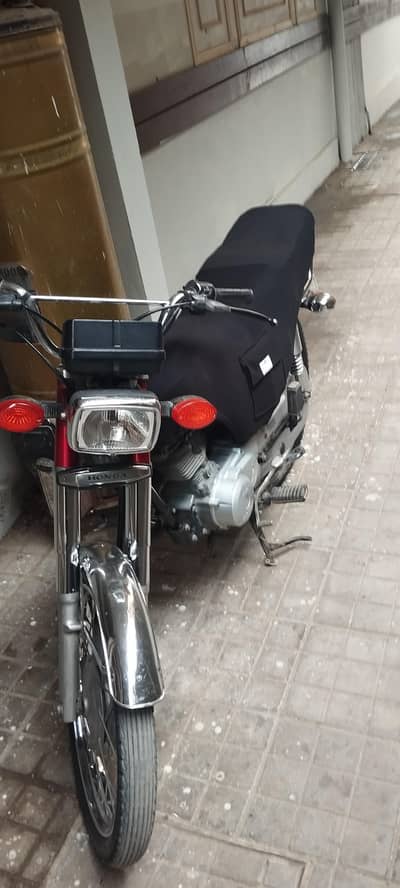 SELLING CG 125 MODEL 2022 HYDERABAD NUMBER