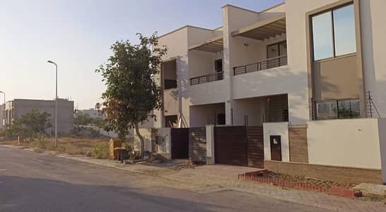 125 SQY Plot Corner with Huge Garden area