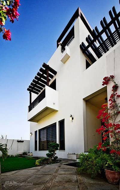 house  Paint all over  room wood polish build pint