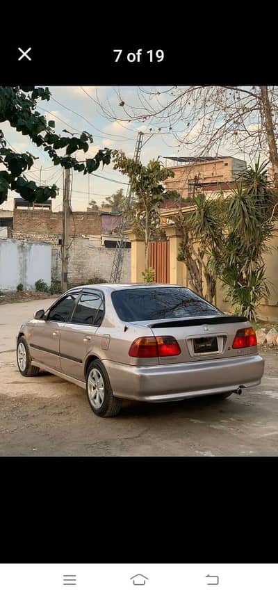 Honda civic vti 2000 model