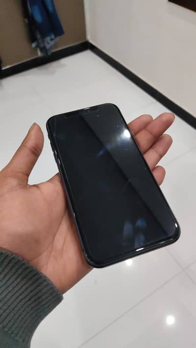 Apple iPhone 11