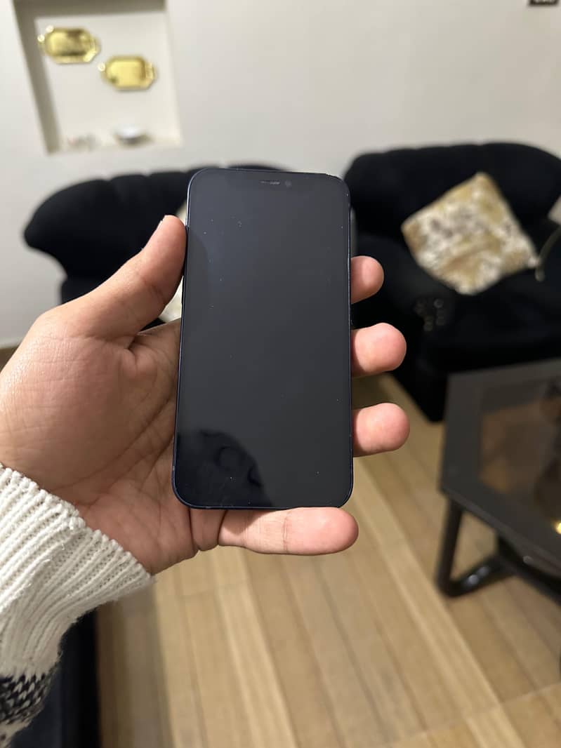 iphone 12 mini 3