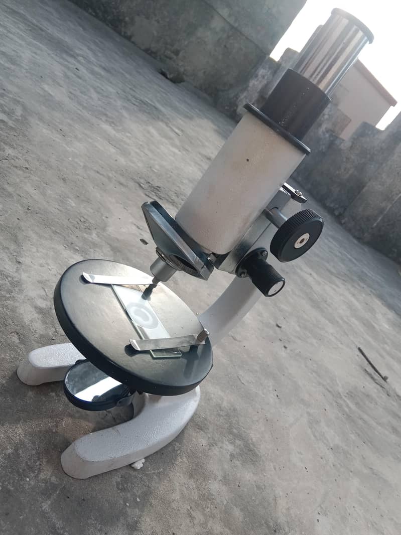 compound Microscope 6