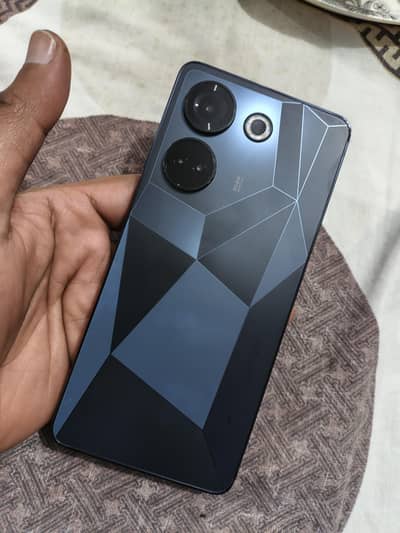 Camon 20 pro 8-256 Black