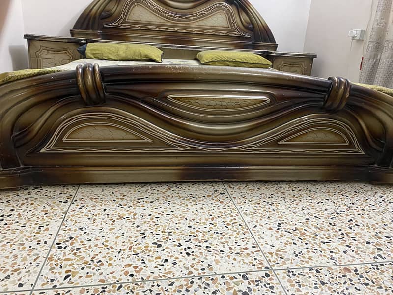 Deco Bed set & Dessing Table 1