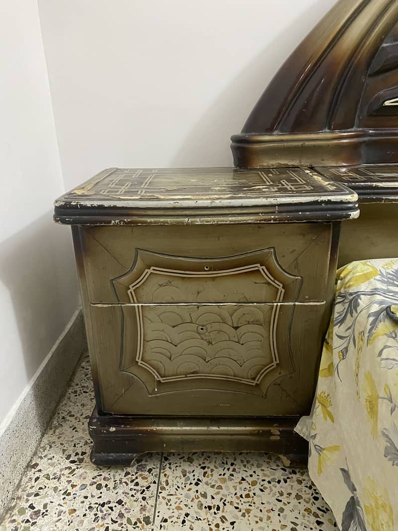 Deco Bed set & Dessing Table 3