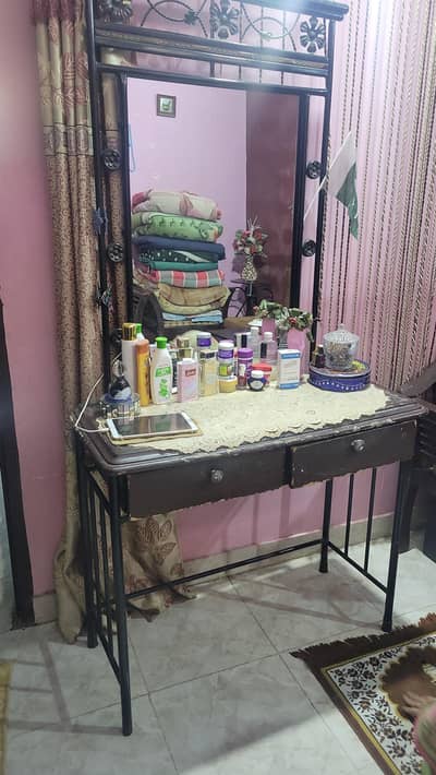 dressing table reasonable price