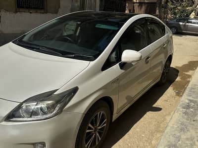 Toyota Prius 2014 G (Genuine body 100%)