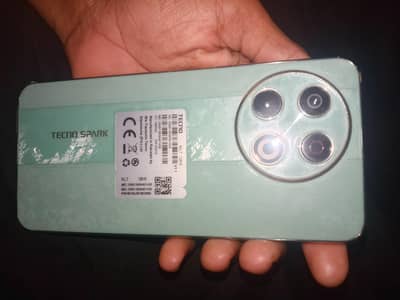 Tecno Spark 30pro 11month wirnty  33 W fast charger 10by 10