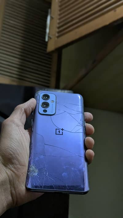 ONEPLUS 9