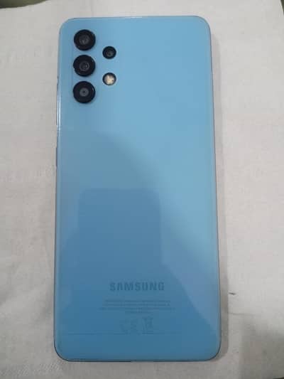 Samsung Galaxy A32  jsut like brand new box charger available