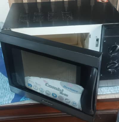 Dawlance microwave (+grill)- good condition