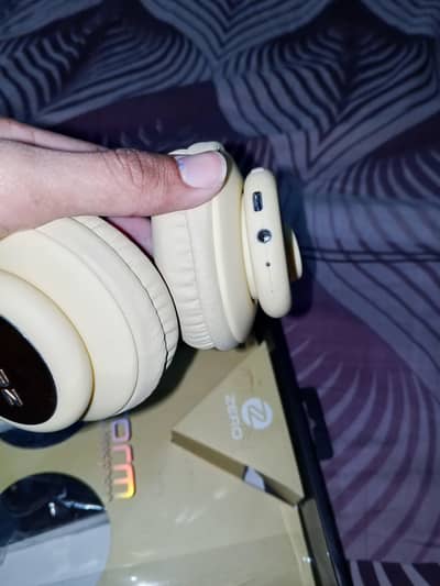 Headphone available for sale