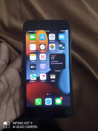 Iphone 8 plus /my whats app/03704117343