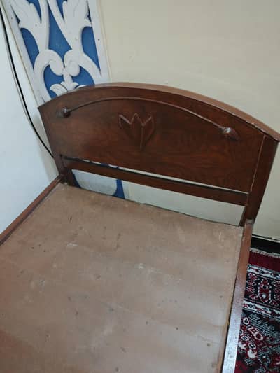 Single Bed and Computer Table for Sale