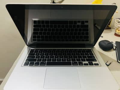 Apple MAC Book pro A1278  8gb ram / 256gb SSD