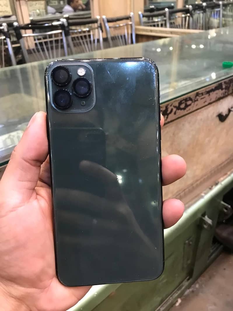 iPhone 11 Pro Max 2