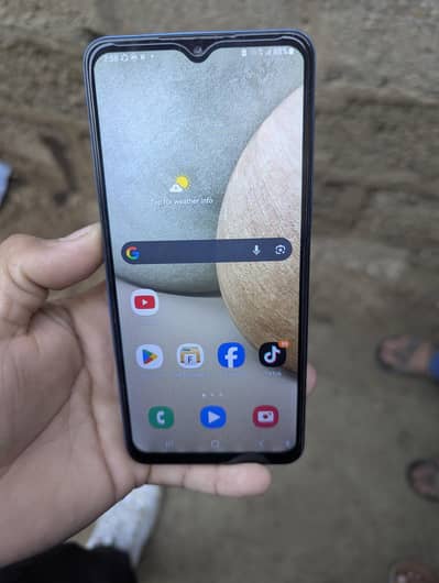 Samsung a12
