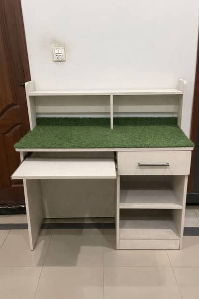 Computer/Laptop/Study Table for sale